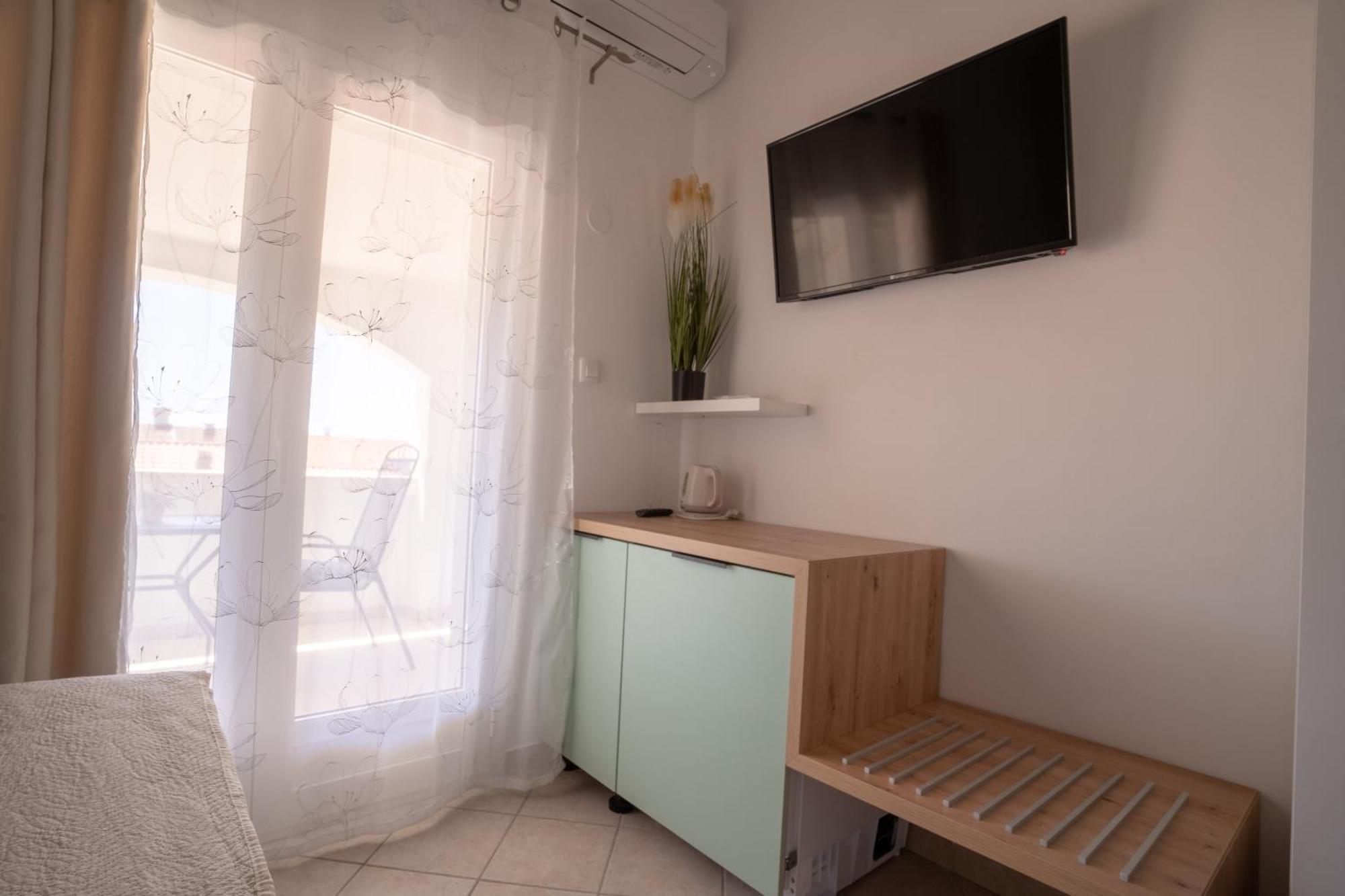 Apartments & Rooms Petra Zadar Bagian luar foto
