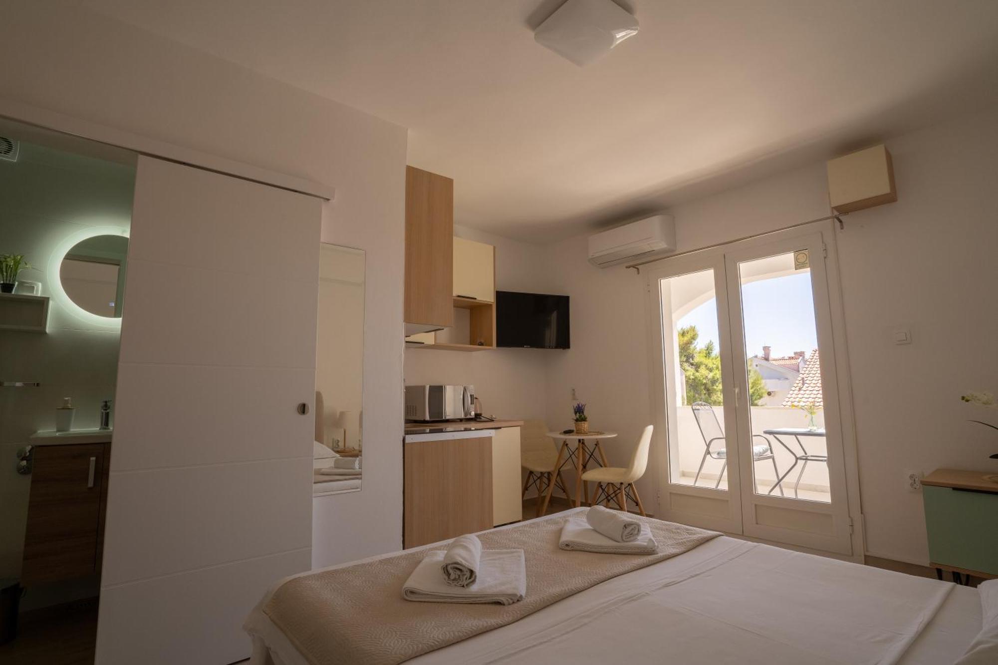 Apartments & Rooms Petra Zadar Bagian luar foto