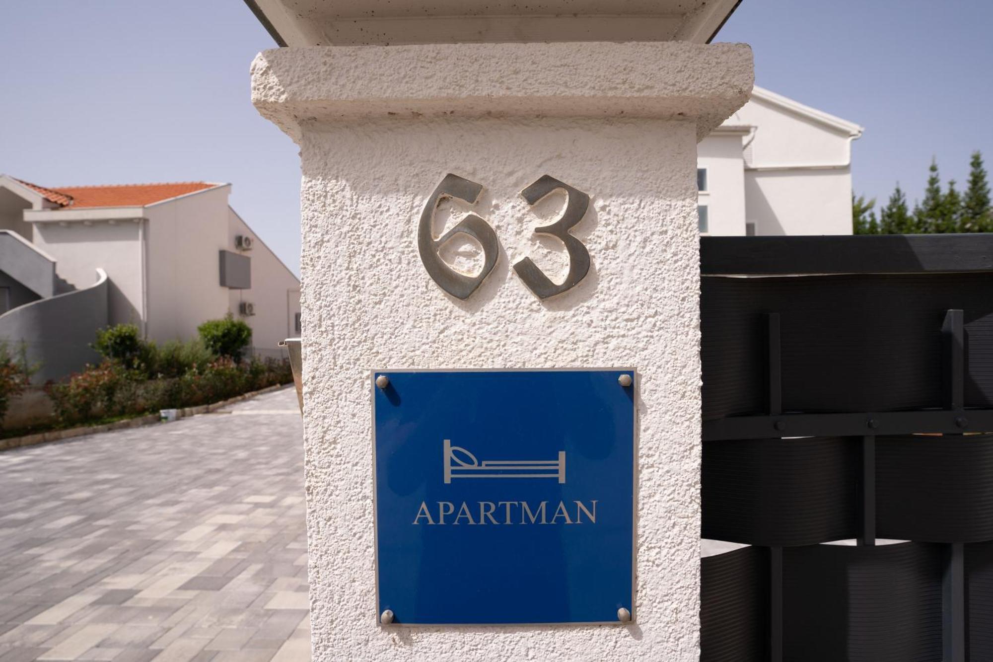 Apartments & Rooms Petra Zadar Bagian luar foto