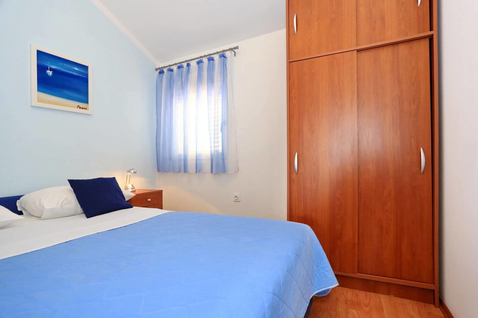 Apartments & Rooms Petra Zadar Bagian luar foto