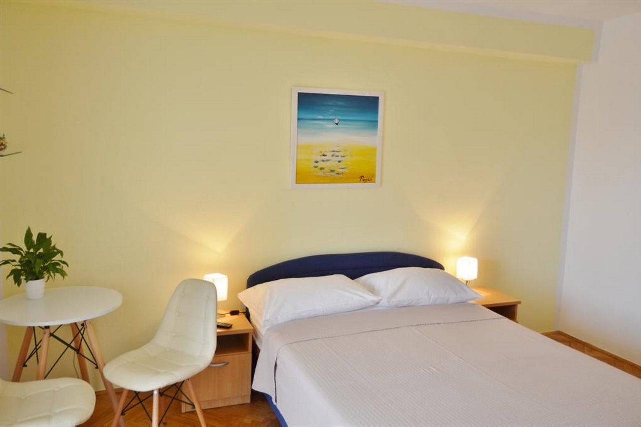 Apartments & Rooms Petra Zadar Bagian luar foto