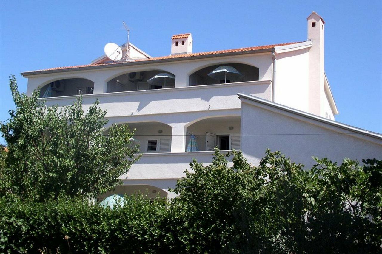 Apartments & Rooms Petra Zadar Bagian luar foto